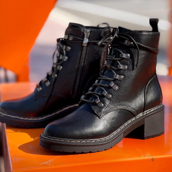 NEW Black Faux Vegan Leather Laced Up Lug Sole Platform Ankle Combat Boots Shoes - Picture 2 of 15